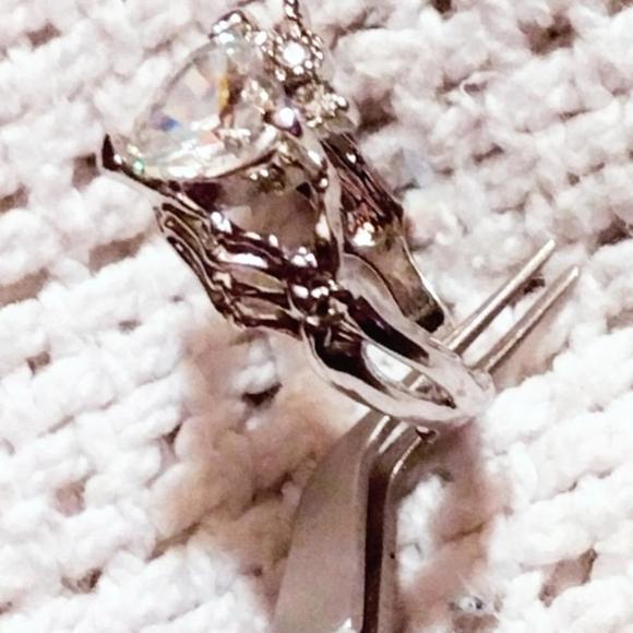 Skeleton Claddagh Ring - Picture 2 of 10